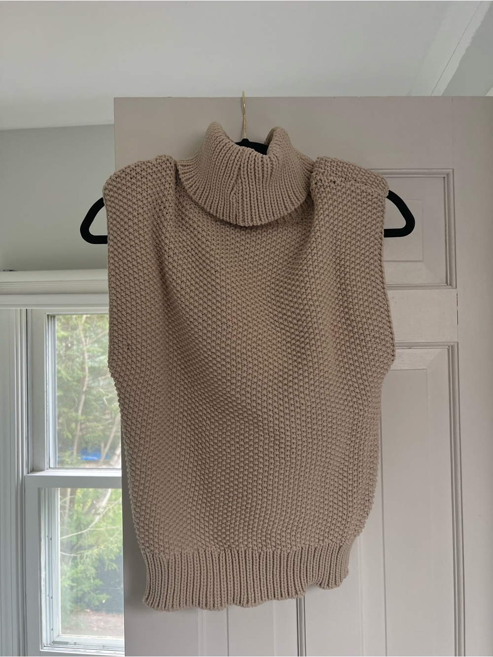 MANGO sleeveless chunky knit turtleneck